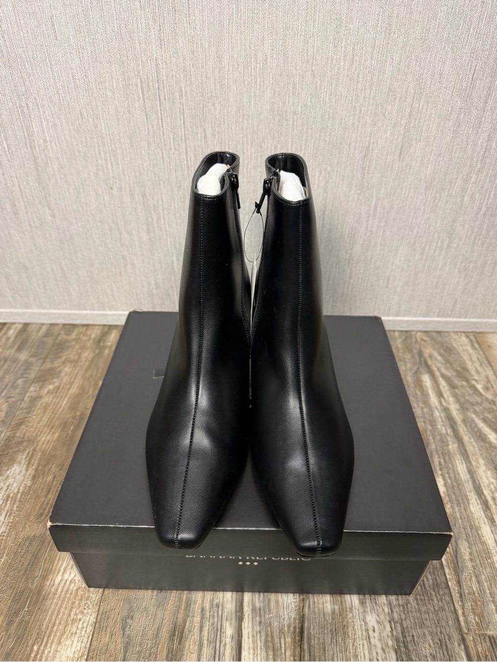 Banana Republic Black Vegan Leather Square-Toe Ankle Booties Size 9 - Picture 4 of 16